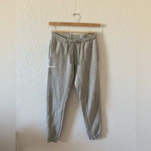Women’s Gray Nike Sweatpants/Joggers Size Small